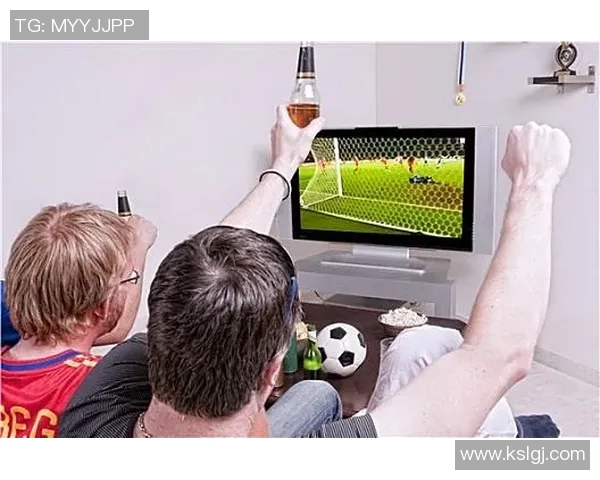 男士必备足球明星沙发推荐让你的客厅更有魅力与风格